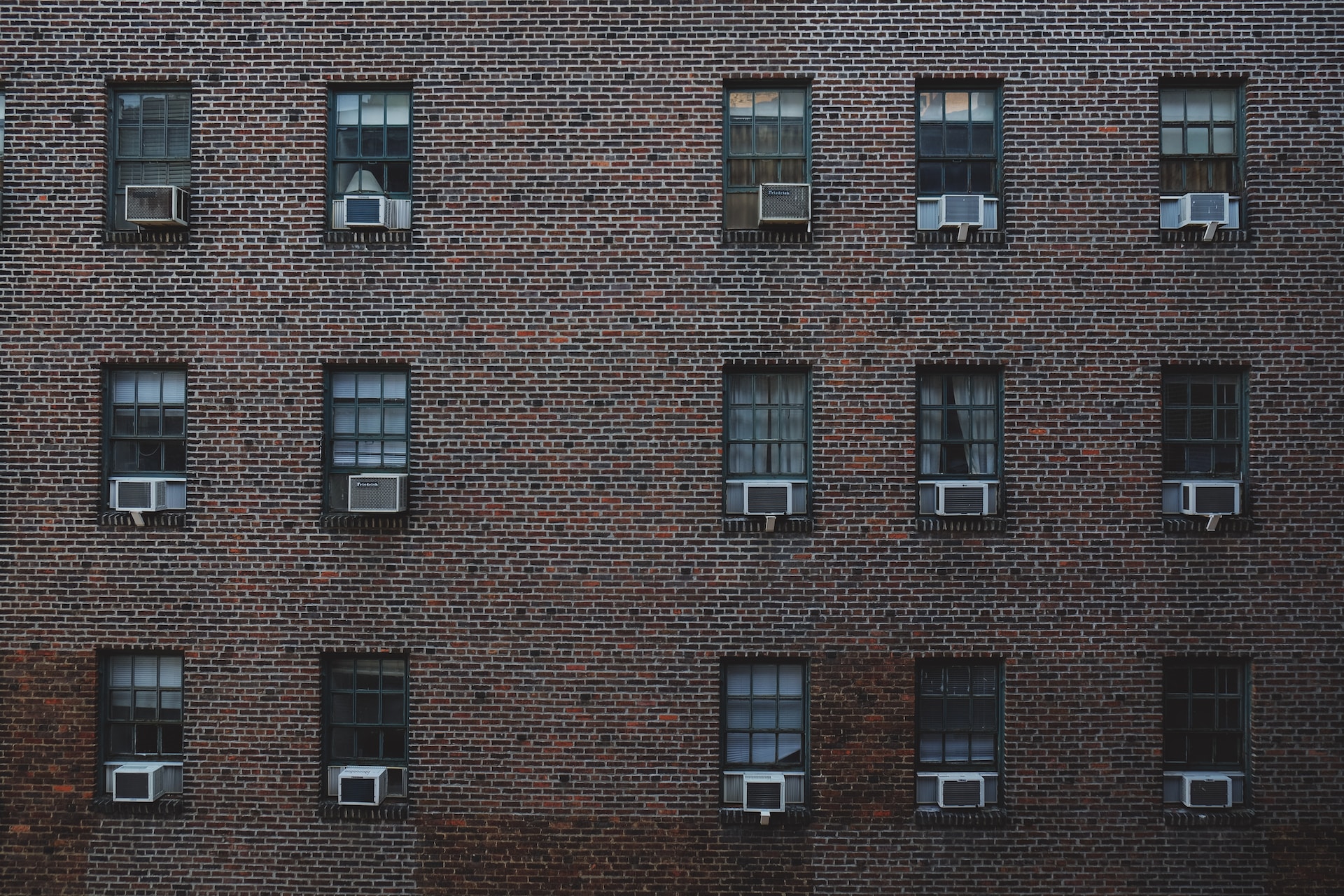 apartments with air conditioning units